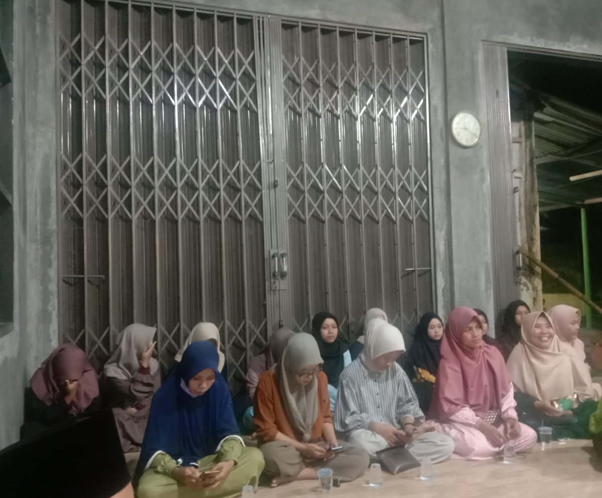 Pertemuan  Alumni  dalam  acara Halal bihalal  2023